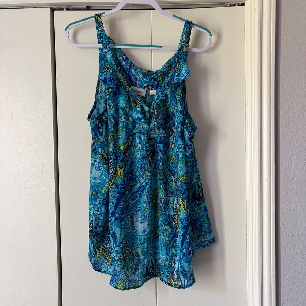 Avenue Womens Blue Paisley Ruffle V-Neck Sleeveless Blouse Plus Size 22/24